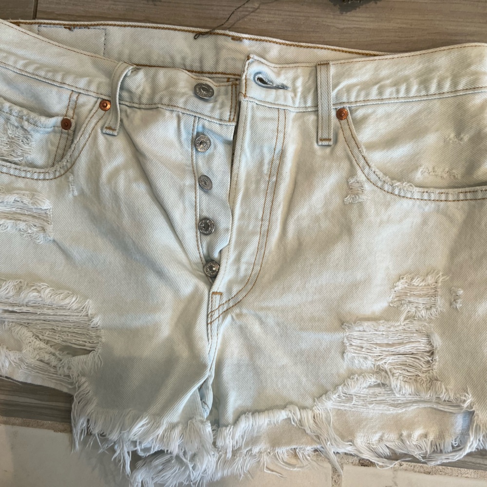 Levi's 501 Denim Shorts - Picture 12 of 13